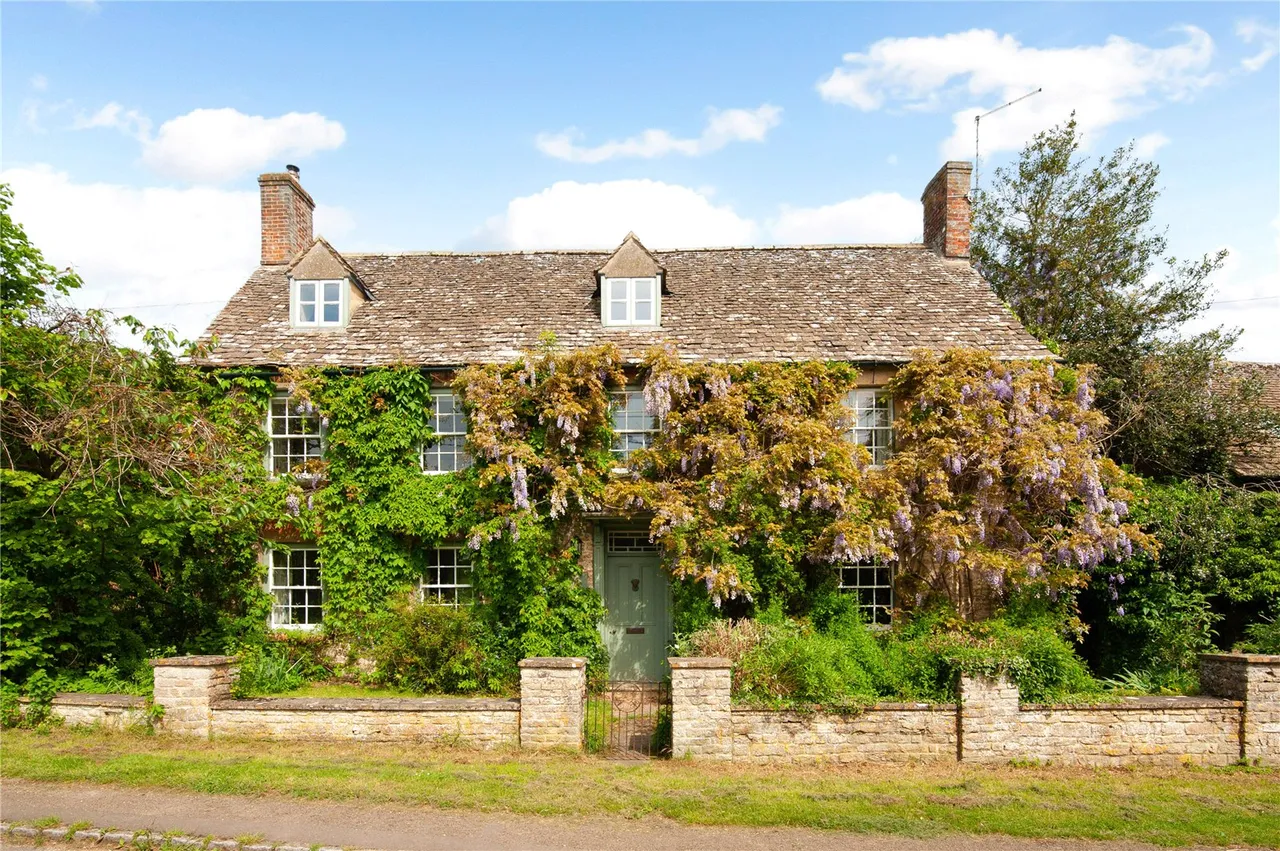 High Street, Finstock, Chipping Norton, Oxfordshire, OX7 3DW, photo 3