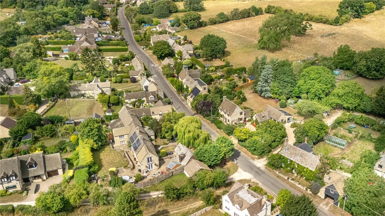 High Street, Finstock, Chipping Norton, Oxfordshire, OX7 3DW, photo 45