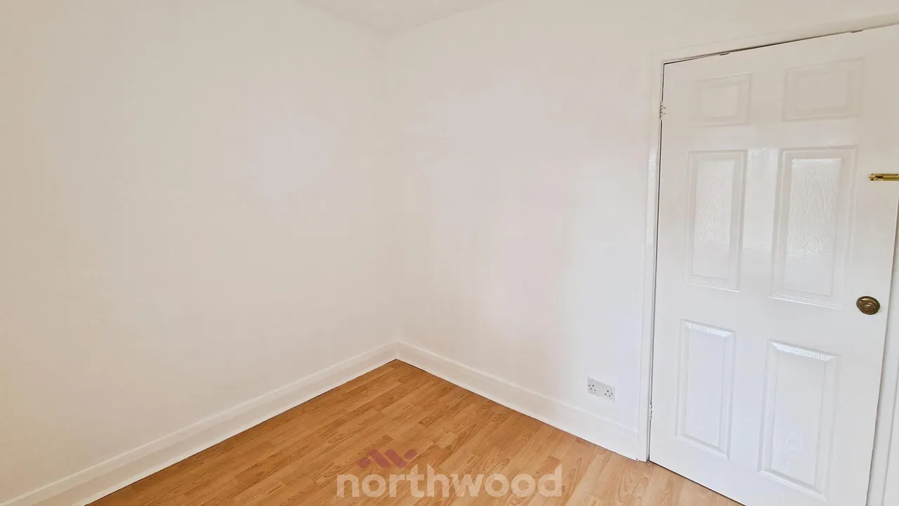 Warren Close, Intake, DN2, photo 15
