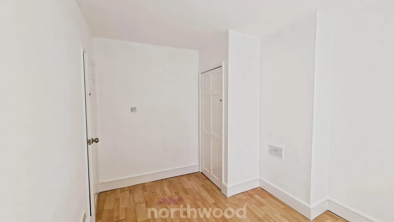 Warren Close, Intake, DN2, photo 21