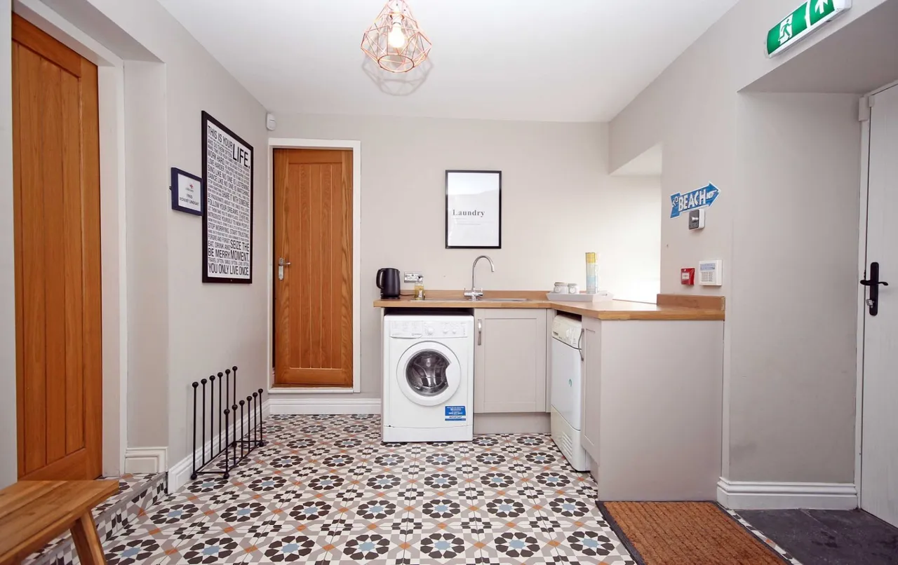 Cambrian Terrace, Criccieth, photo 17