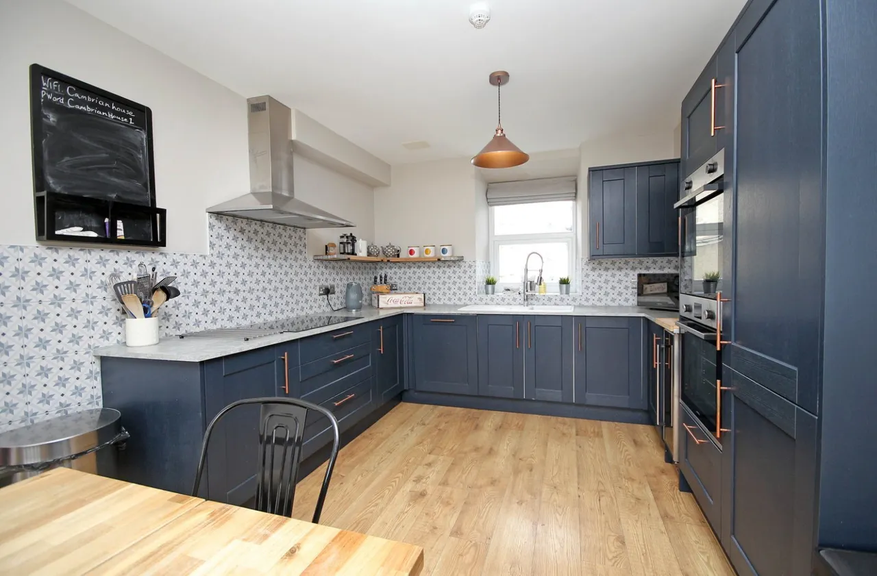 Cambrian Terrace, Criccieth, photo 3