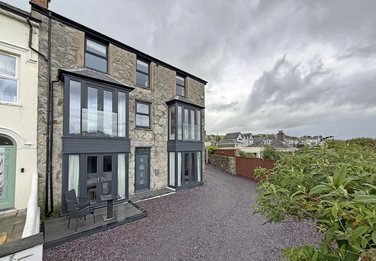 Cambrian Terrace, Criccieth, photo 15