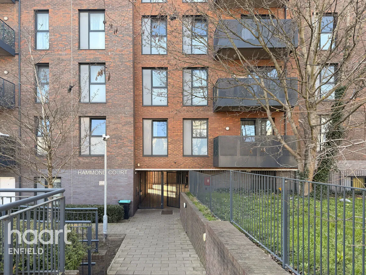 Watermill Lane, London, N18, photo 17