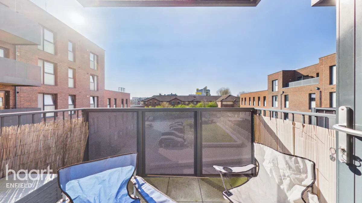 Watermill Lane, London, N18, photo 23