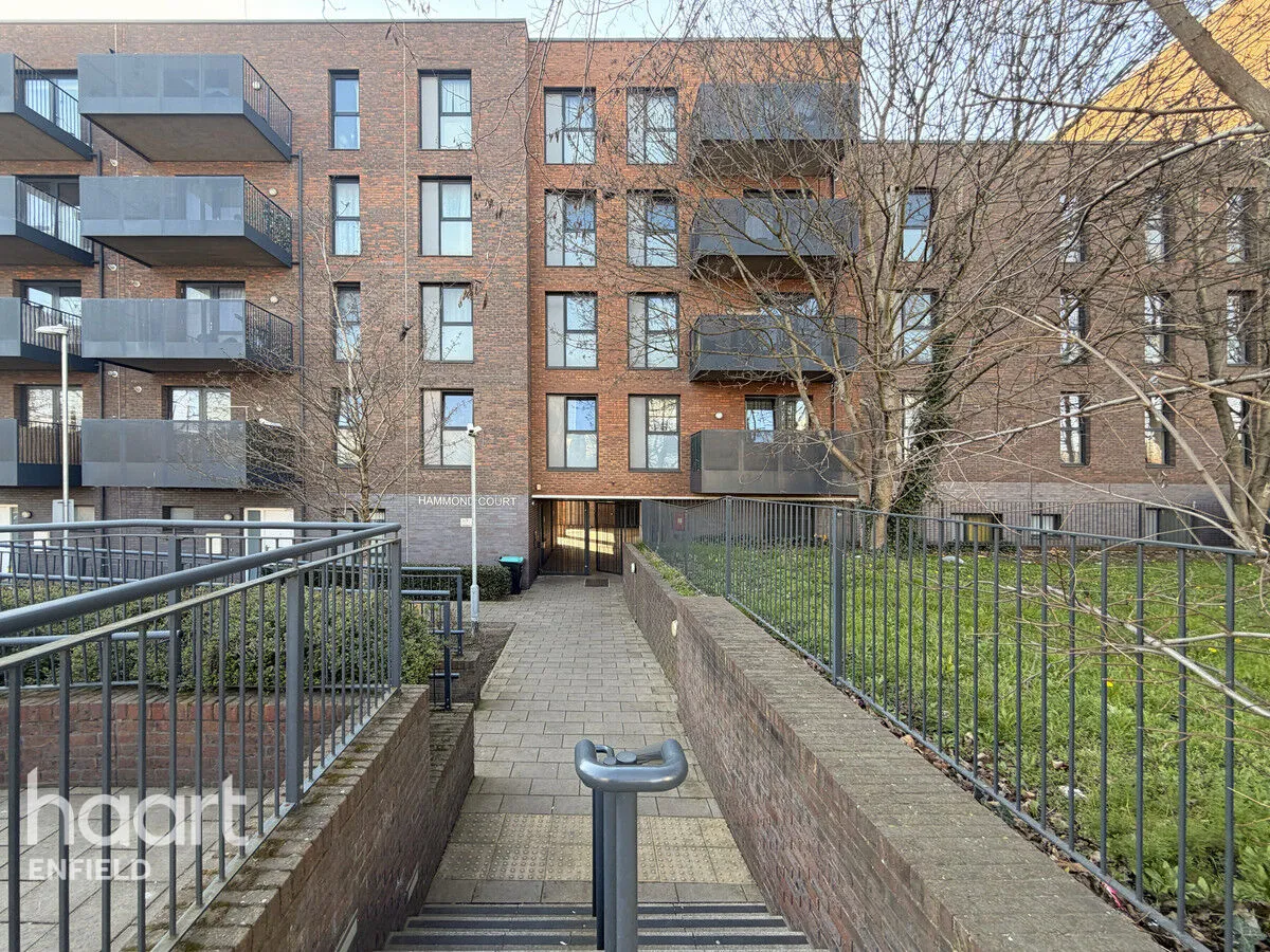 Watermill Lane, London, N18, photo 18