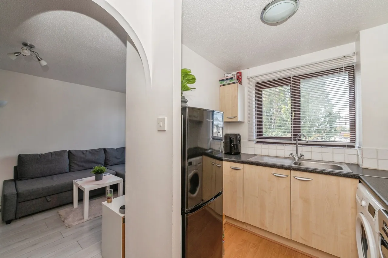 Porter Close, Grays, Essex, RM20, photo 11