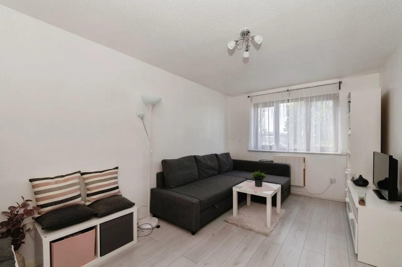 Porter Close, Grays, Essex, RM20, photo 7