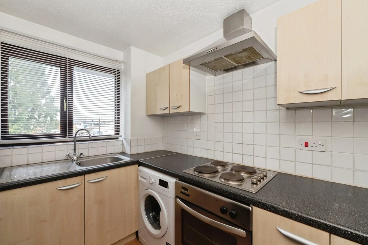 Porter Close, Grays, Essex, RM20, photo 10