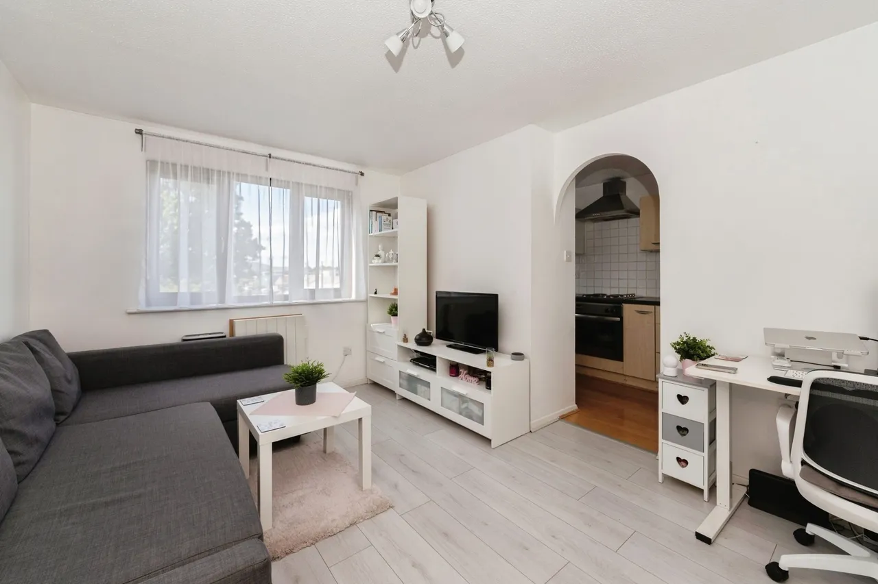 Porter Close, Grays, Essex, RM20, photo 2
