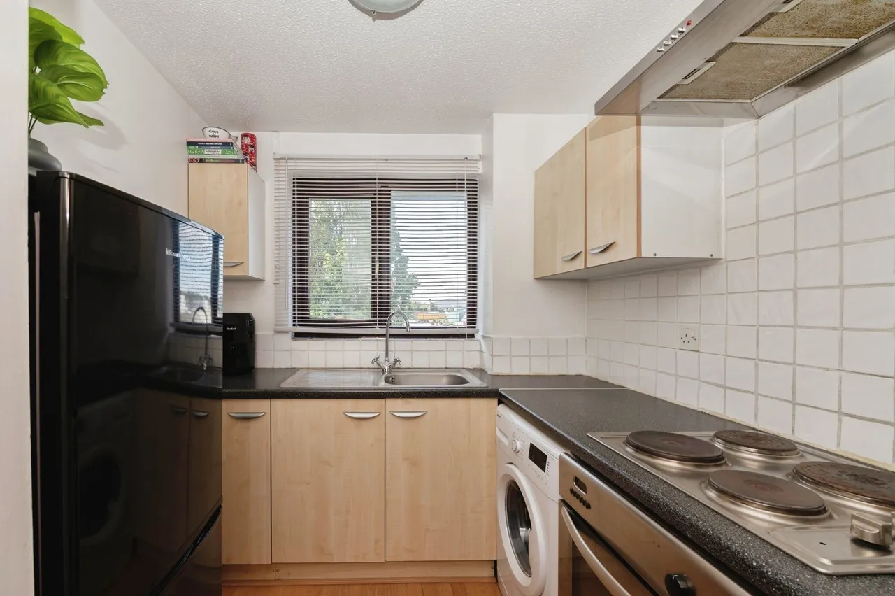 Porter Close, Grays, Essex, RM20, photo 3