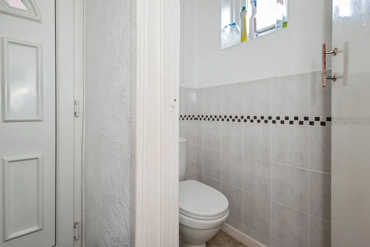 Parrs Wood Road, Manchester, Greater Manchester, M20, photo 8