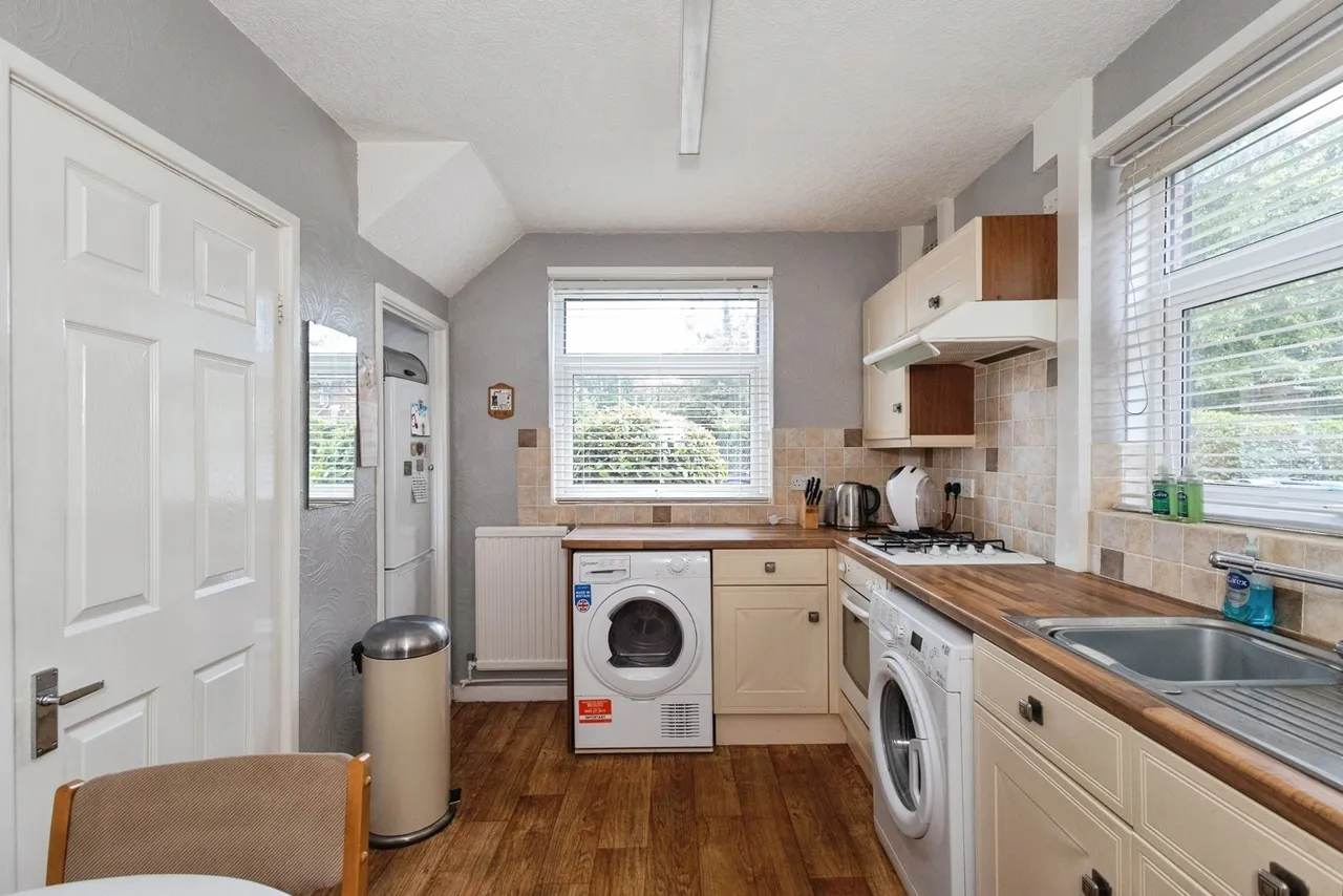 Parrs Wood Road, Manchester, Greater Manchester, M20, photo 5