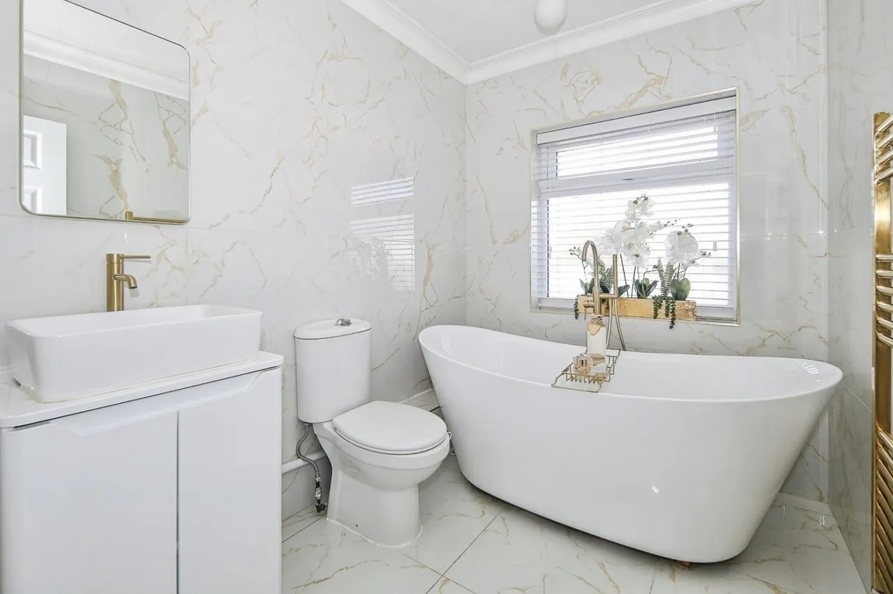 Watling Street, Hinckley, LE10, photo 13