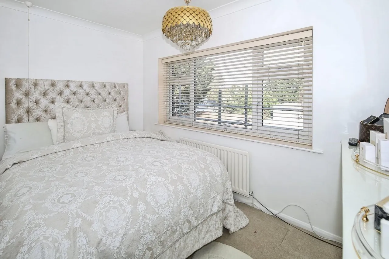 Watling Street, Hinckley, LE10, photo 16