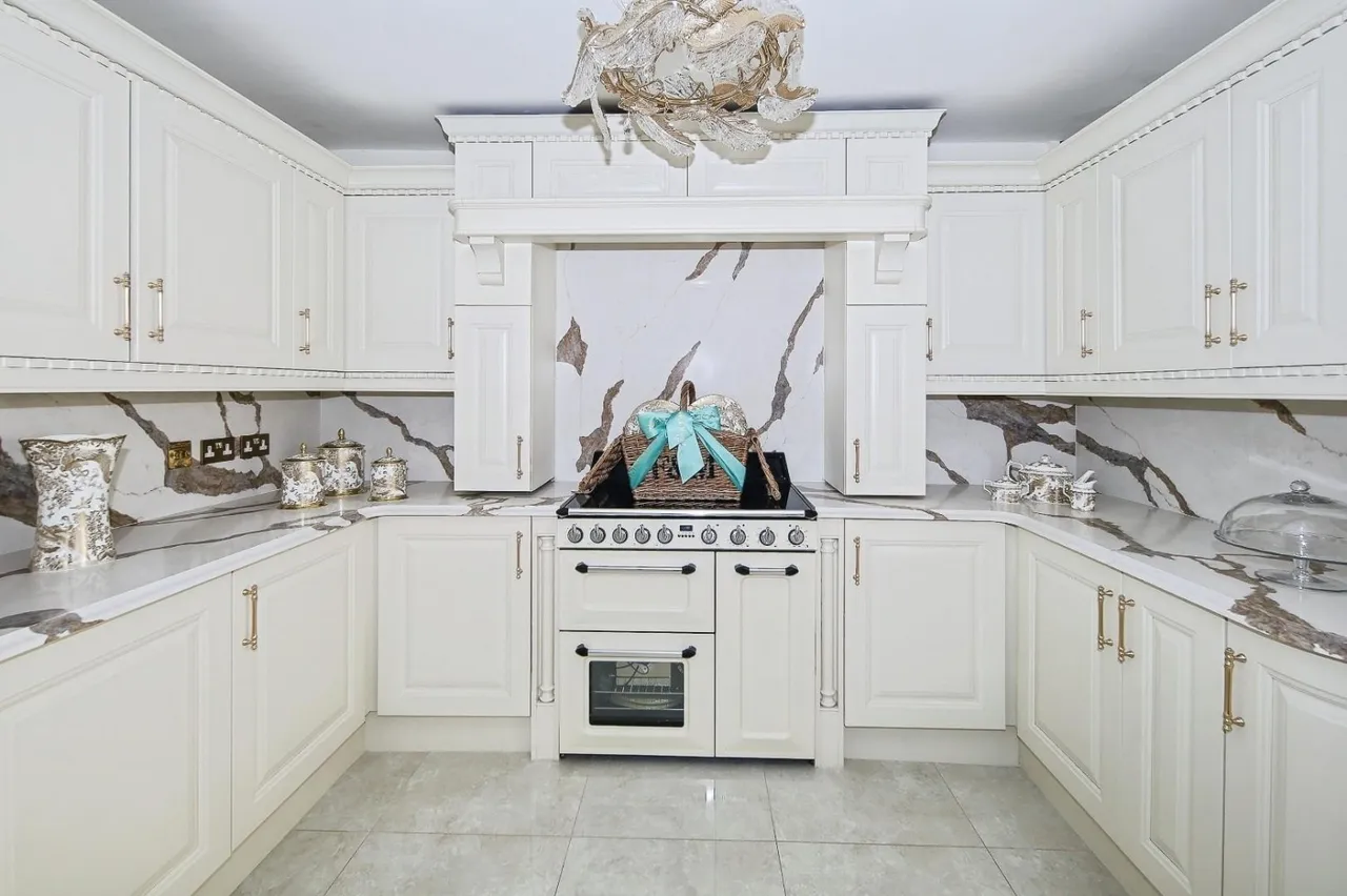 Watling Street, Hinckley, LE10, photo 5