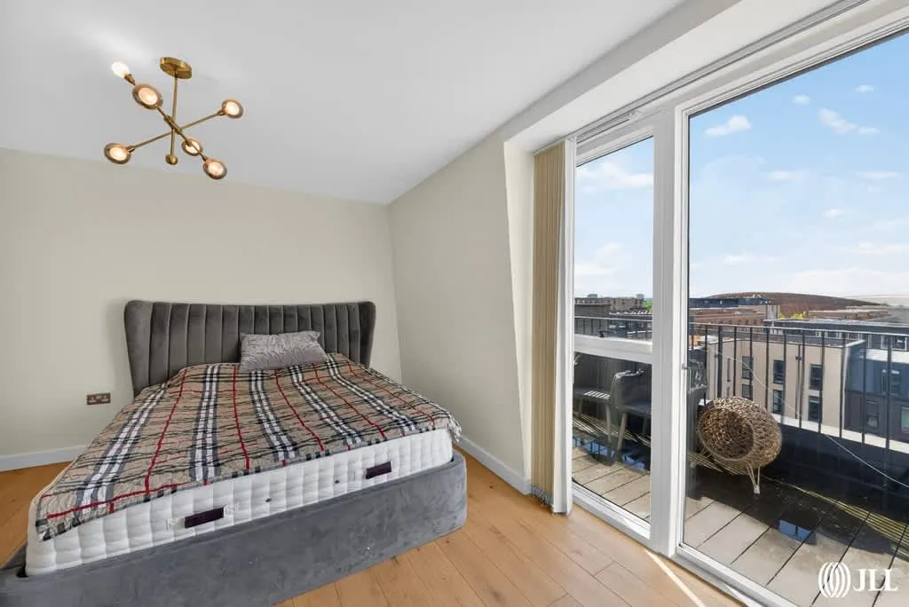 Peloton Avenue, London, E20, photo 8