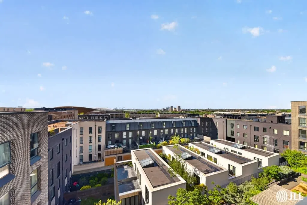 Peloton Avenue, London, E20, photo 18