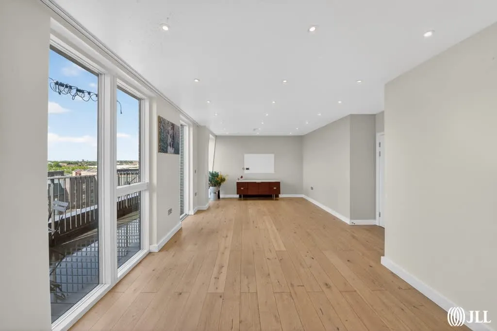 Peloton Avenue, London, E20, photo 6