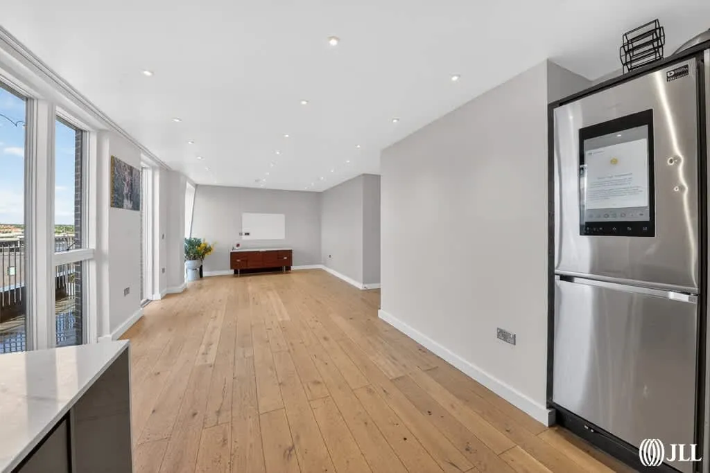 Peloton Avenue, London, E20, photo 17