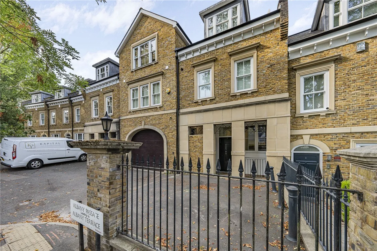 1 bed flat for sale, Marchmont Road, Richmond, TW10