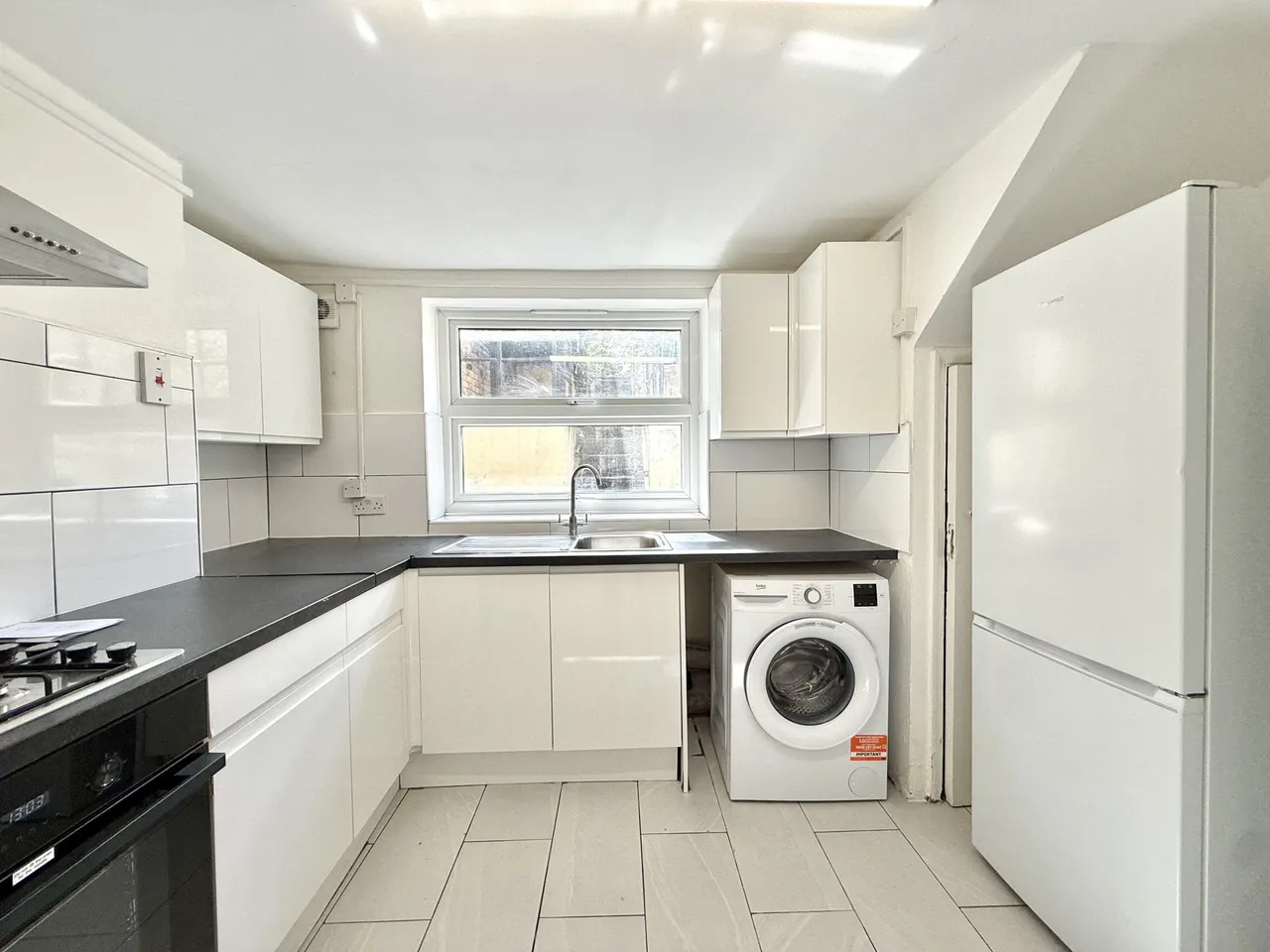 New Cross Road, New Cross, SE14, photo 3