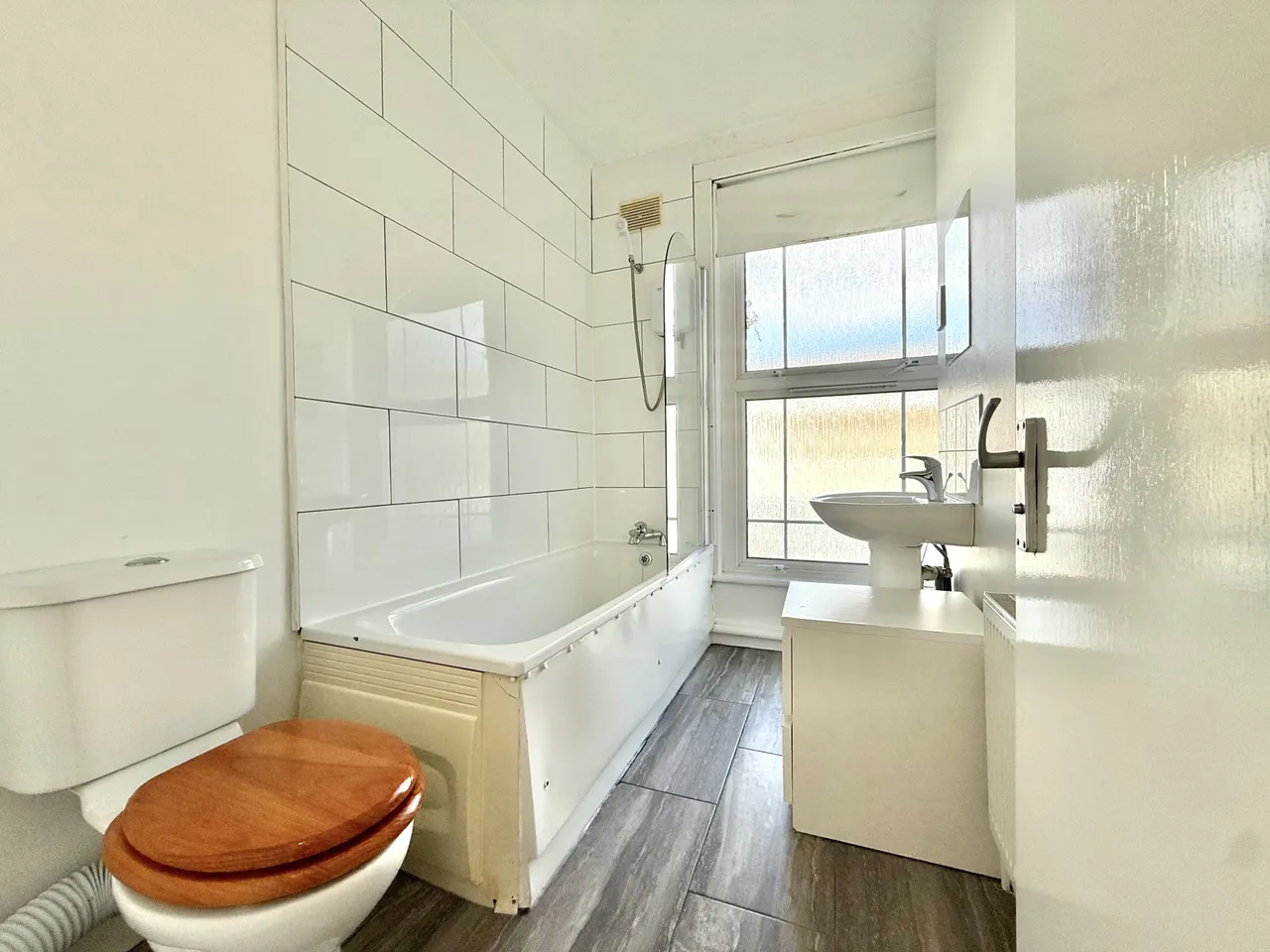 New Cross Road, New Cross, SE14, photo 10