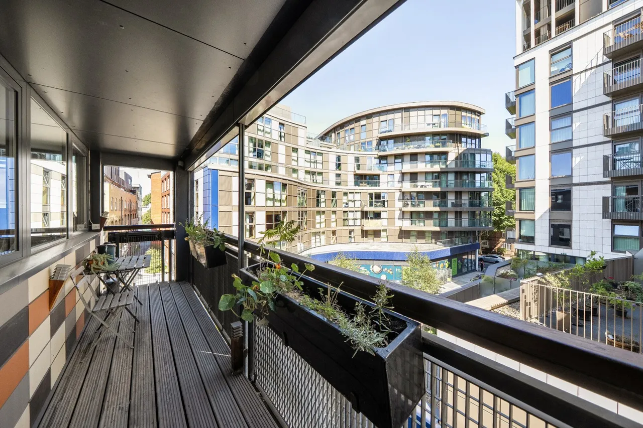 Newhams Row, SE1, photo 4