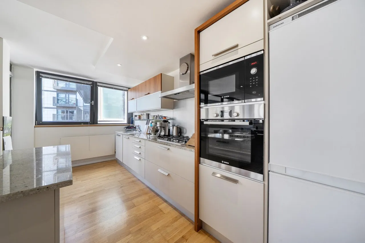 Newhams Row, SE1, photo 3