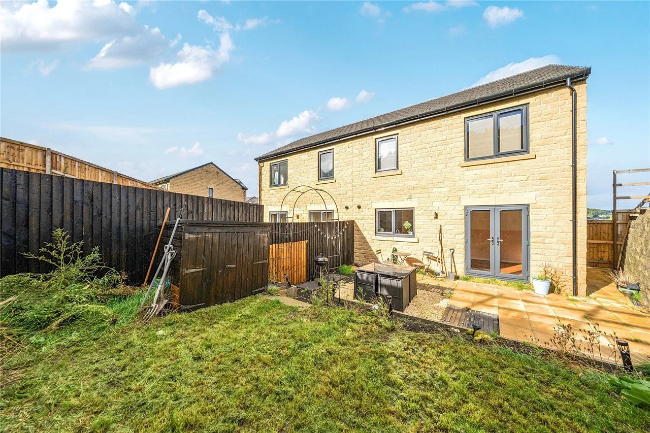 Acorn Rise, Linthwaite, HD7, photo 17