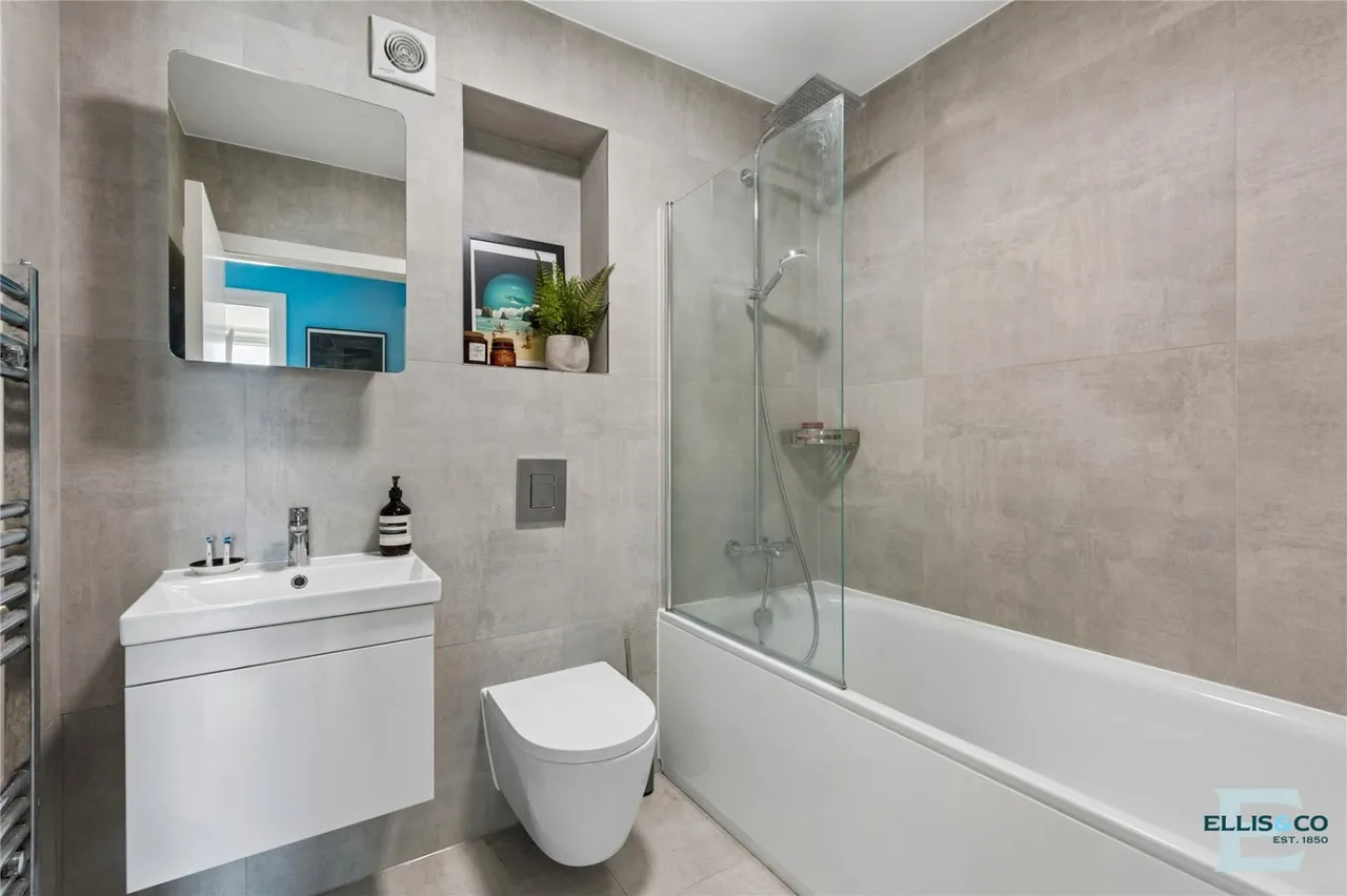 Summerhill Road, London, N15, photo 15