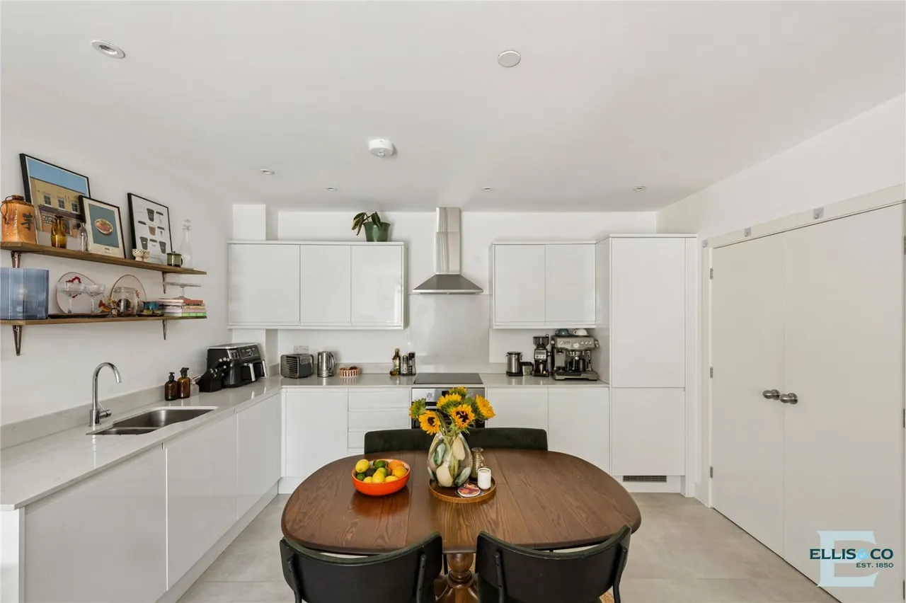 Summerhill Road, London, N15, photo 10