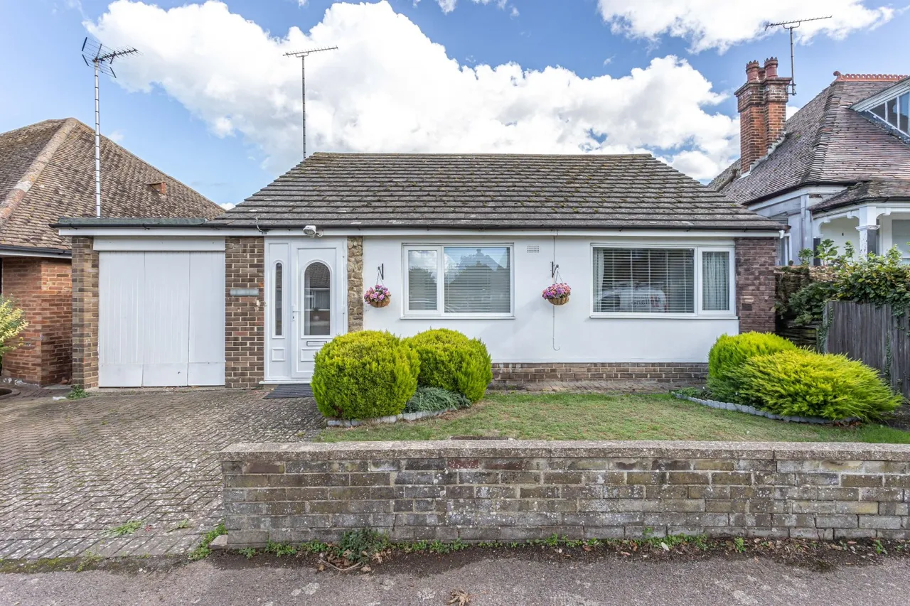 2 bed house for sale, Epple Road, Birchington, CT7
