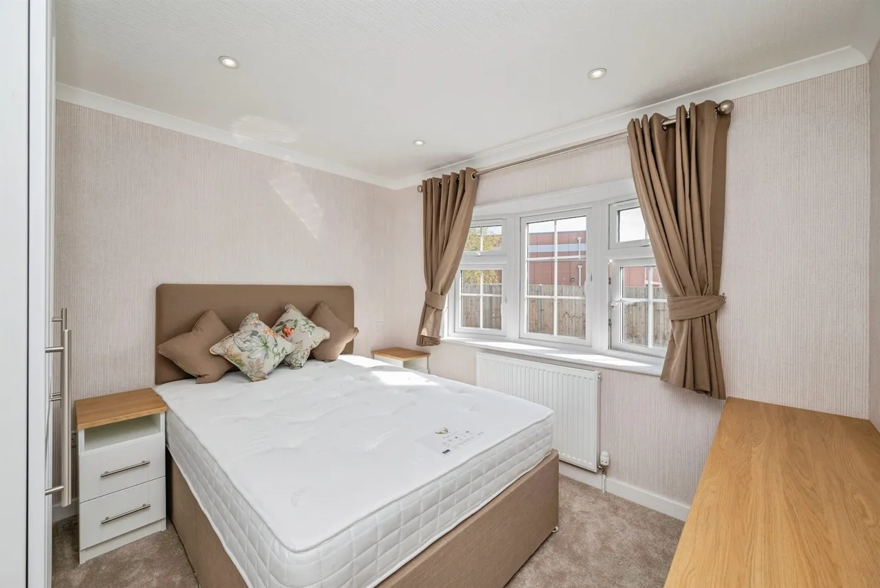 Mill Road, Great Yarmouth, photo 12