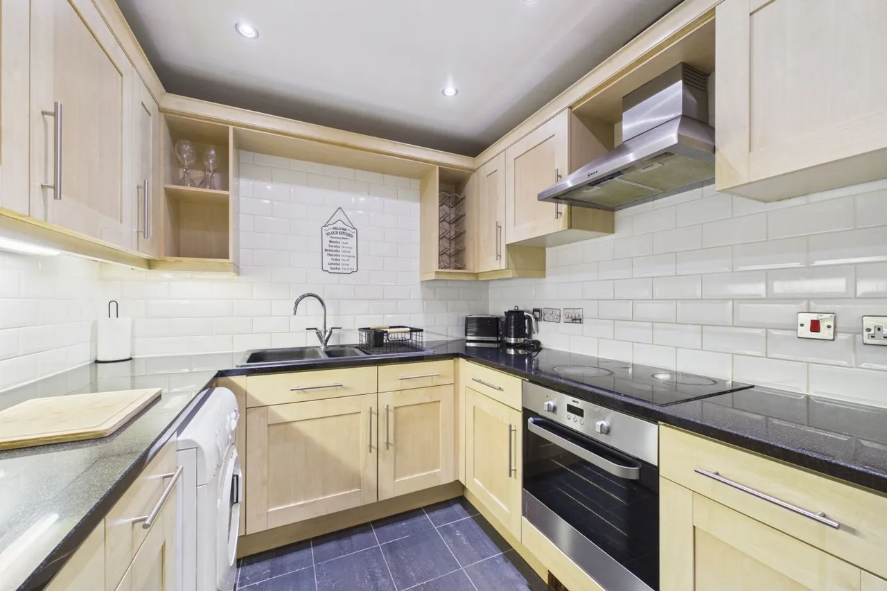Princess Drive, York, YO26, photo 11