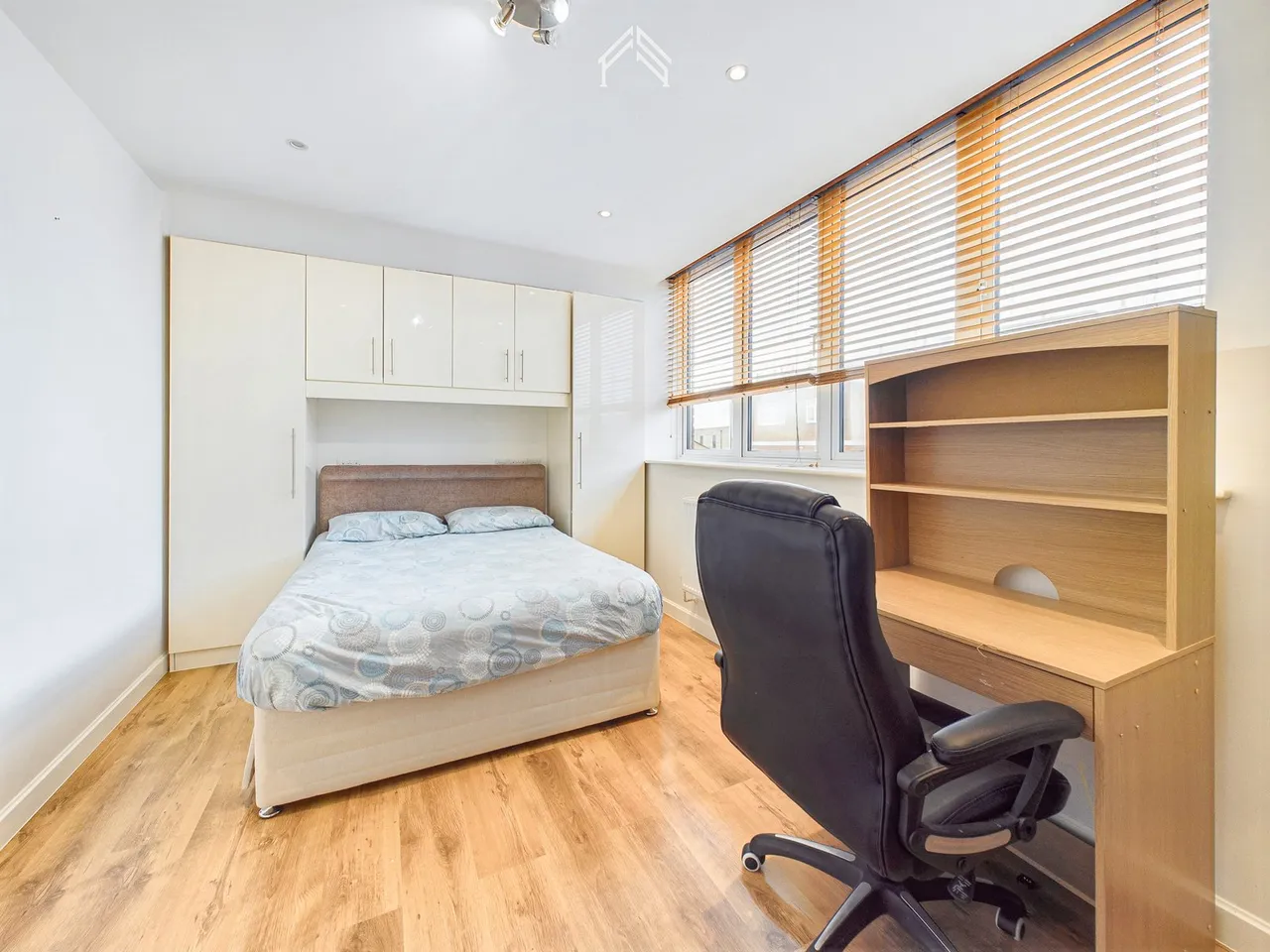 Station Approach, Ruislip HA4 6SE, photo 5