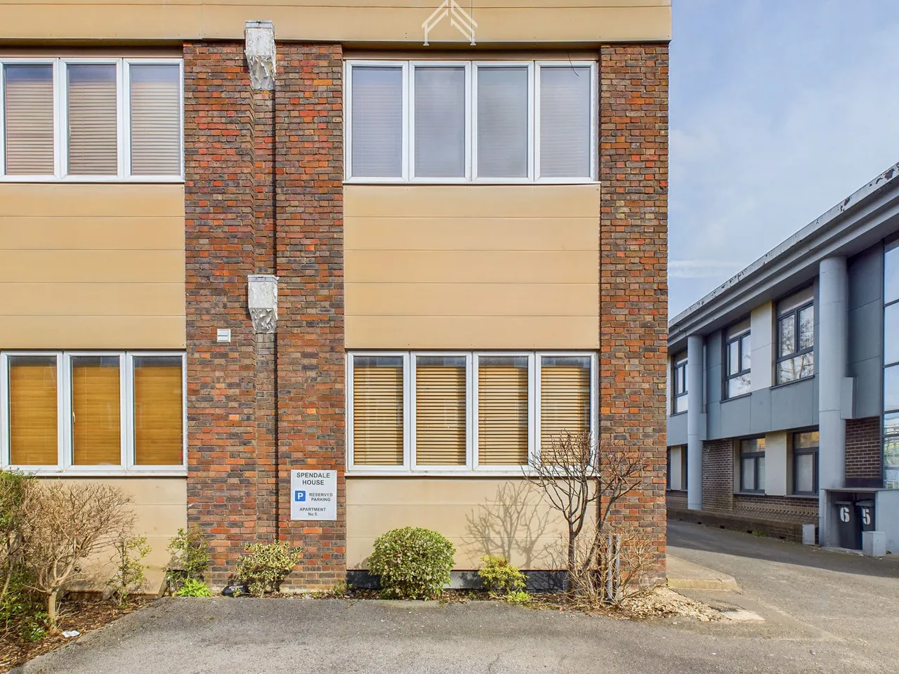 2 bed flat for sale — Station Approach, Ruislip HA4 6SE