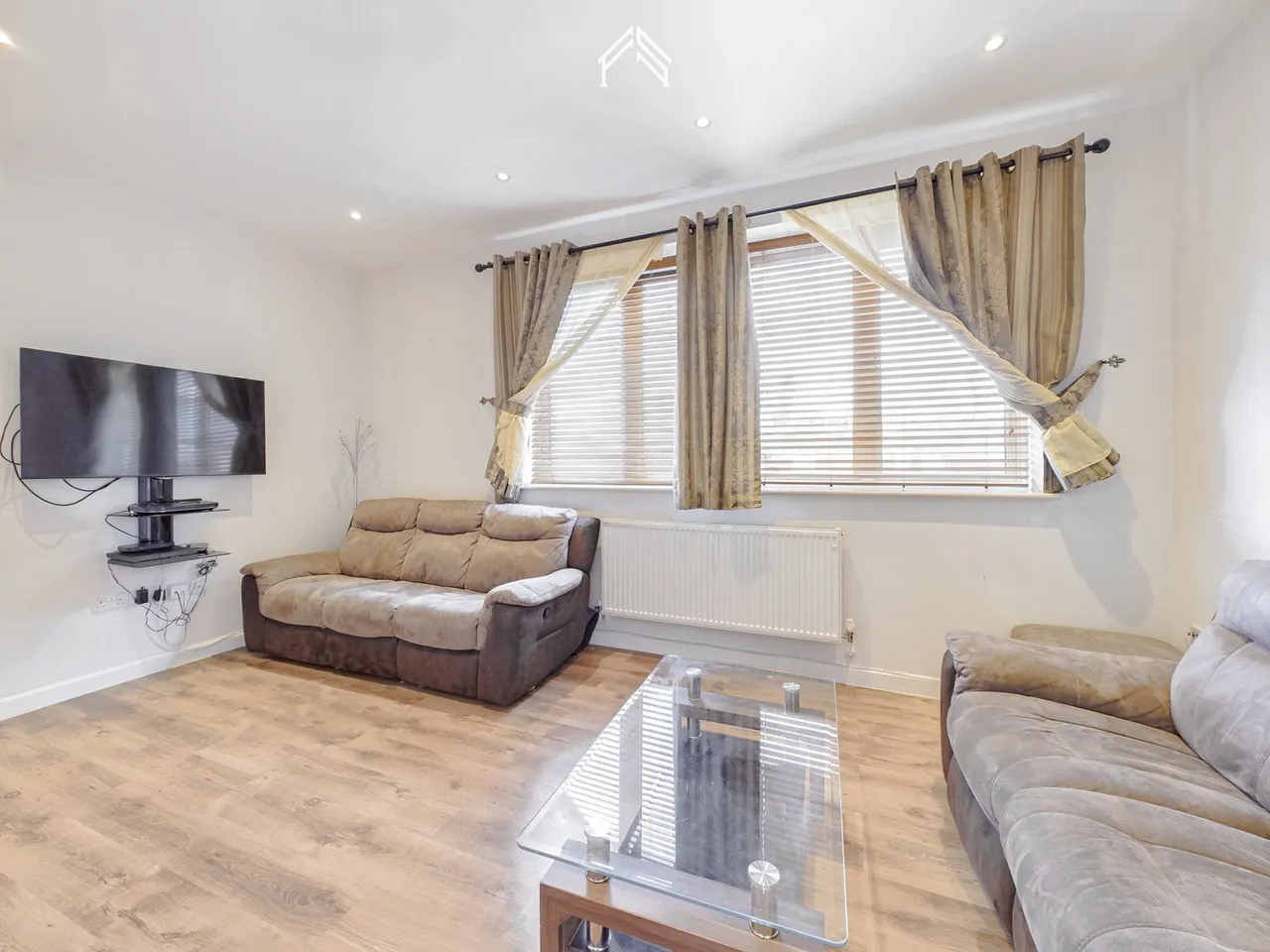 Station Approach, Ruislip HA4 6SE, photo 2
