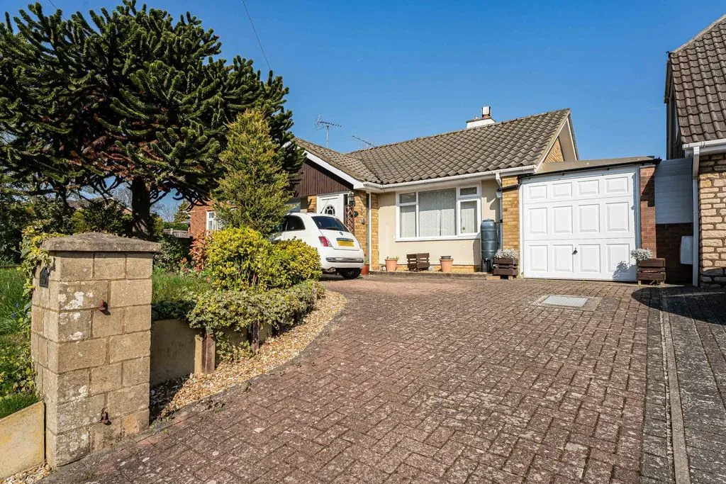 2 bed house for sale — Rickley Lane, Bletchley, Milton Keynes, Buckinghamshire, MK3 6BT