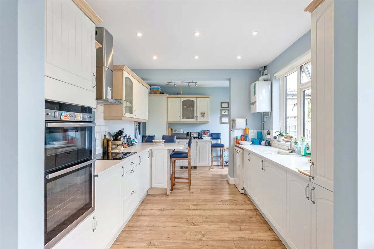 Blandford Avenue, Twickenham, TW2 6HS, photo 7