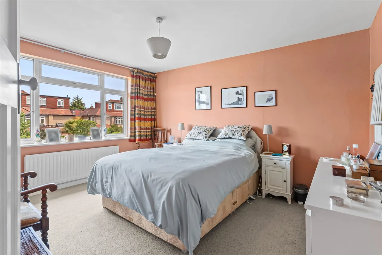 Blandford Avenue, Twickenham, TW2 6HS, photo 9