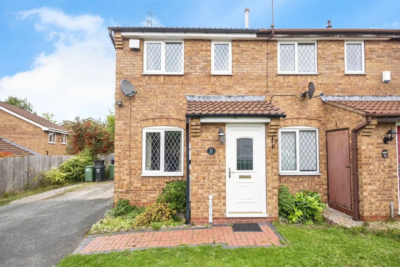 2 bed house for sale — Perivale Way, STOURBRIDGE