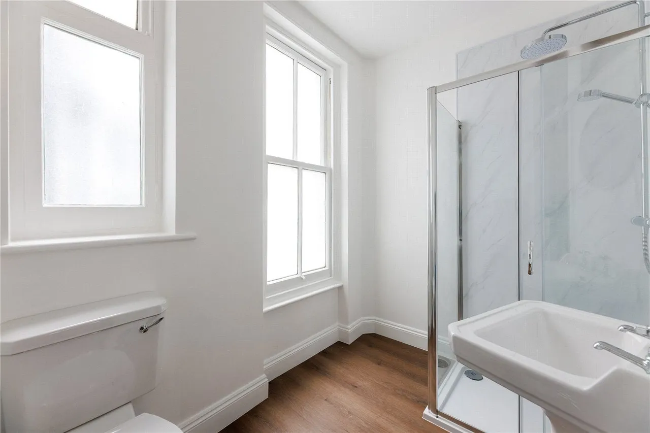 Lower Richmond Road, London, SW15, photo 5