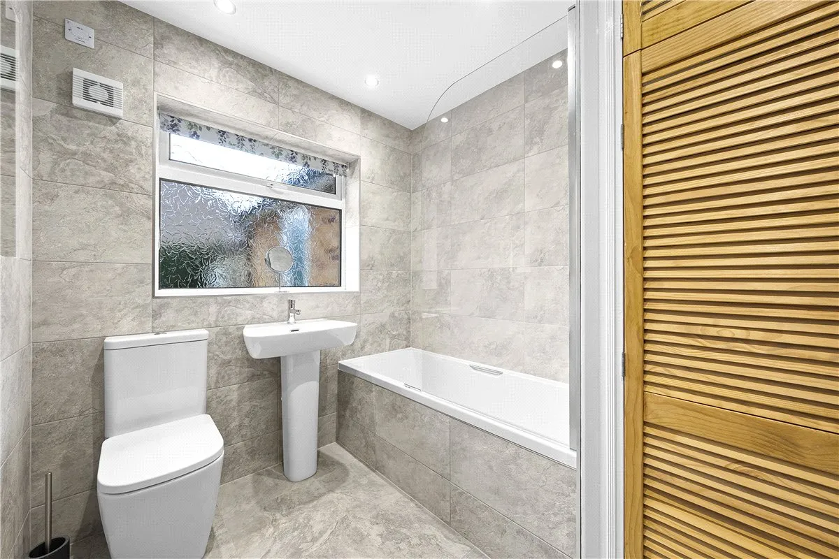 Town Street, Hayton, YO42, photo 5
