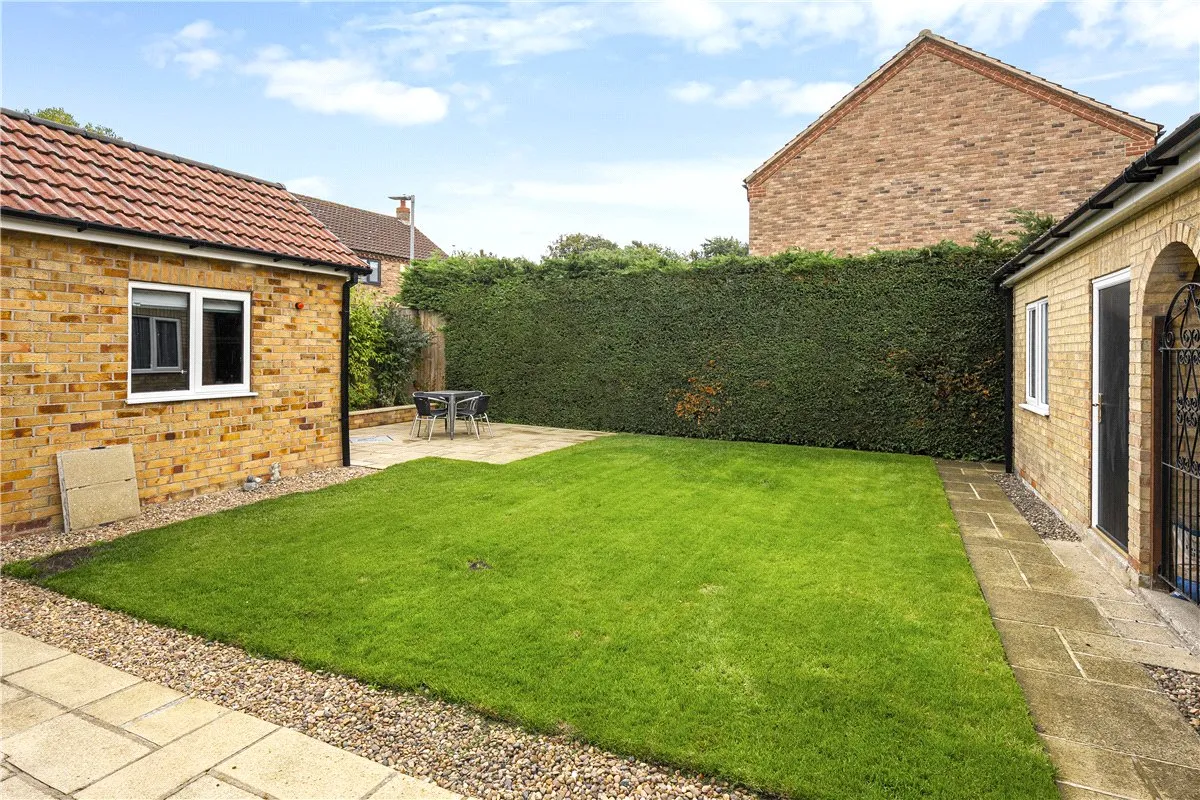 Town Street, Hayton, YO42, photo 14