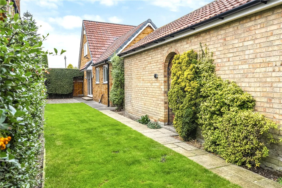 Town Street, Hayton, YO42, photo 28