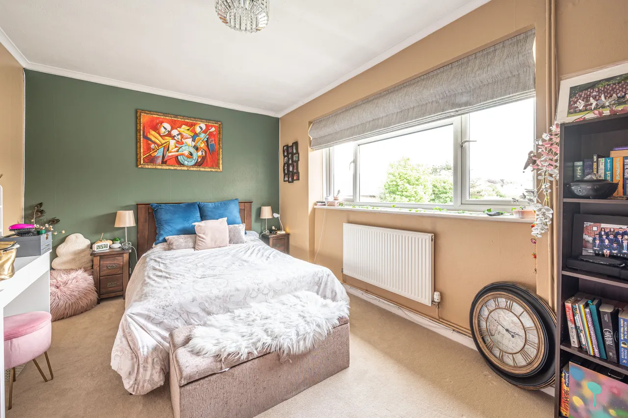19 Foreland Court, Holders Hill Road, London, photo 4