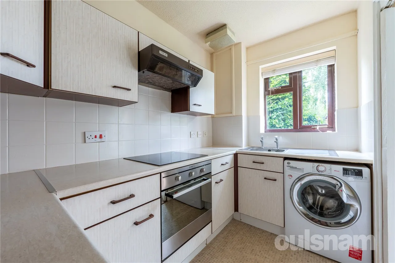 Manor House Close, Weoley Castle, Birmingham, B29 5LA, photo 3