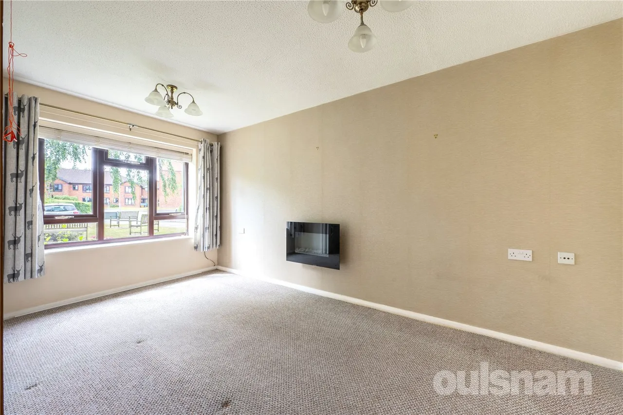 Manor House Close, Weoley Castle, Birmingham, B29 5LA, photo 2