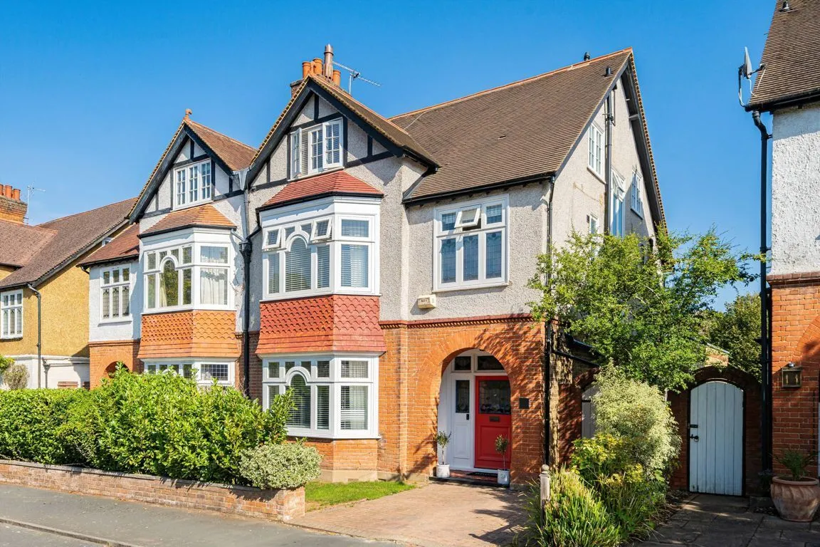 6 bed house for sale, Curzon Road, Weybridge, KT13